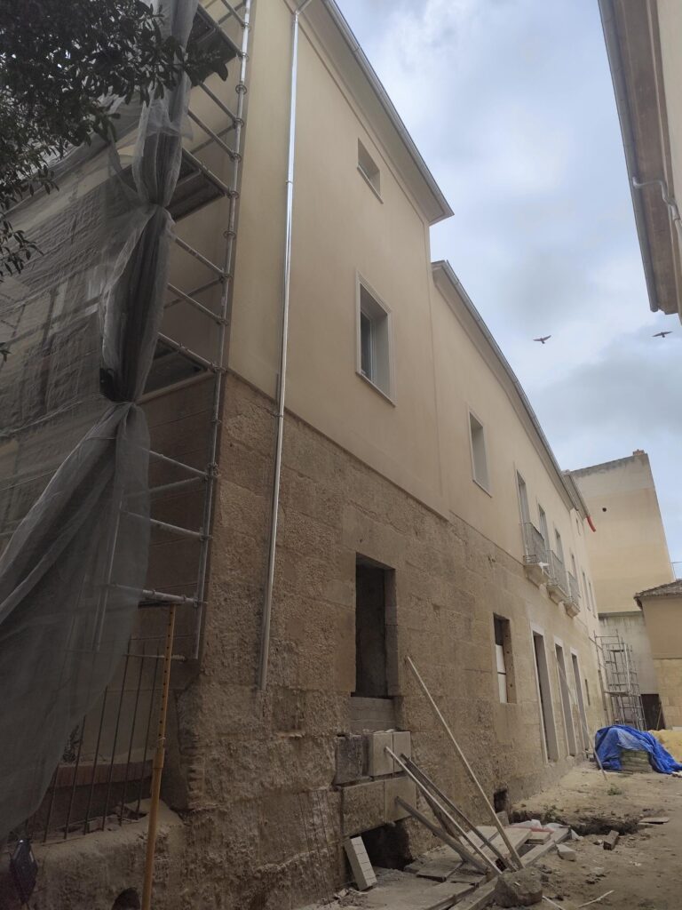 Revestimiento de fachadas con mortero proyectado en Salamanca